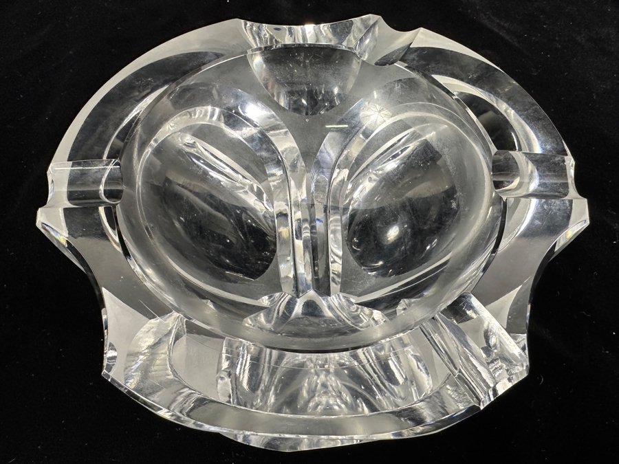 Crystal Ashtray Unknown Make 6'W [Photo 2]