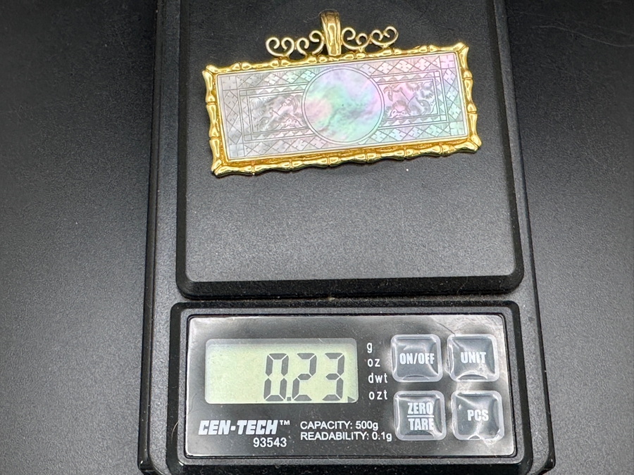 Stunning Chinese Antique Carved Mother Of Pearl Gaming Counter Framed In A 14K Gold Bamboo Motif Pendant 2 X 1.25 7.3g [Photo 12]