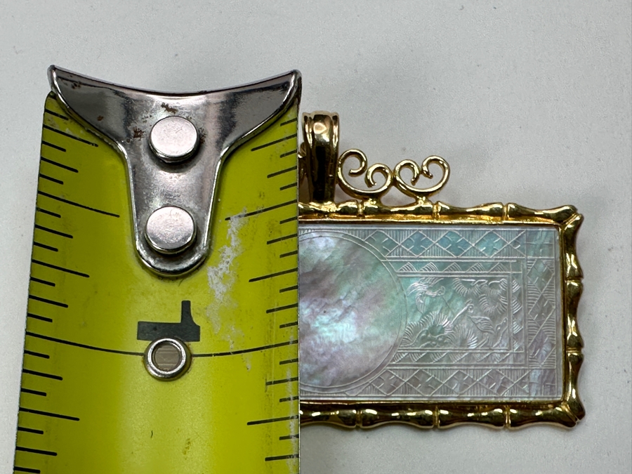 Stunning Chinese Antique Carved Mother Of Pearl Gaming Counter Framed In A 14K Gold Bamboo Motif Pendant 2 X 1.25 7.3g [Photo 16]
