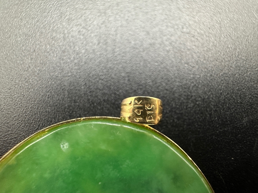 14k Gold Green Jade Medallion Pendant 4.9g Retails $600 [Photo 5]