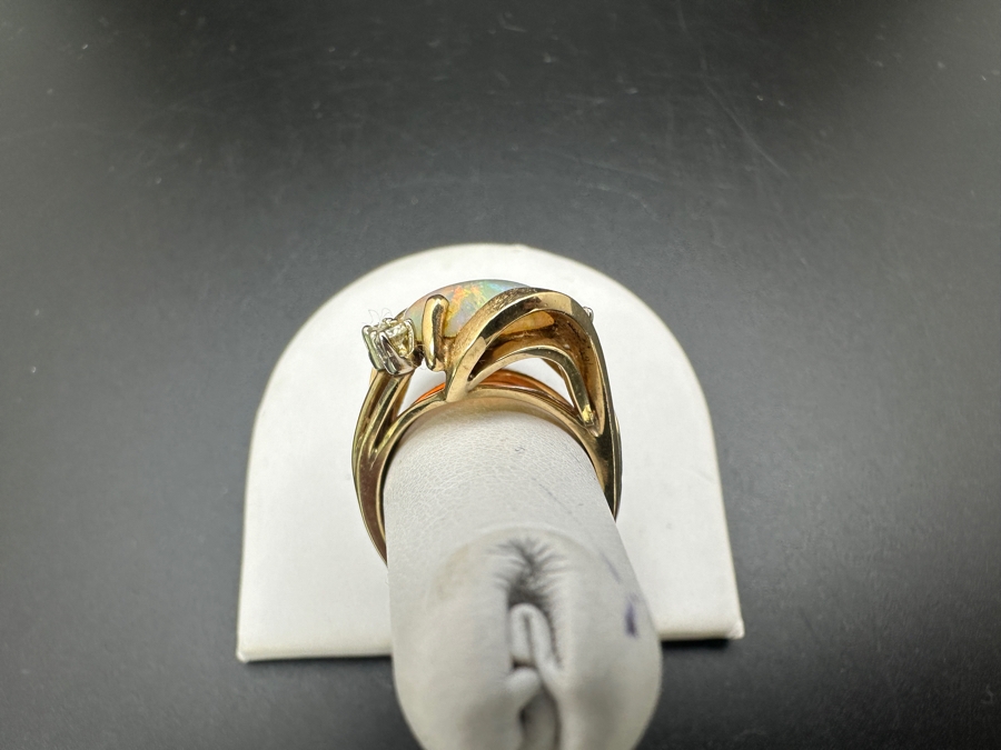 Stunning 14k Gold 16 X 12 Cabochon White Oval With 6 2.25mm Round Diamonds (est. .25cttw) Size 6.5 6.7g Retails $2,800 [Photo 9]