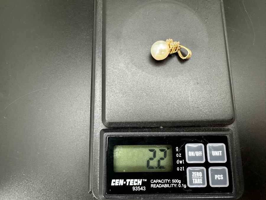 14k Gold Pearl Pendant Set With 8 2mm Round Brilliant Diamonds (est. .24cttw) 2.2g Retails $1,000 [Photo 5]