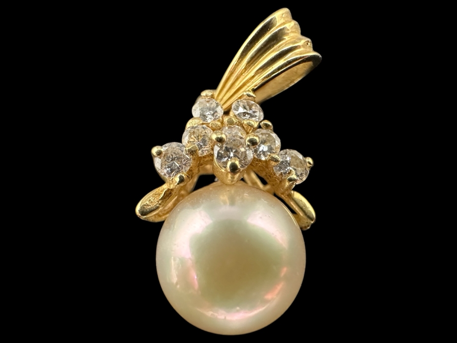 14k Gold Pearl Pendant Set With 8 2mm Round Brilliant Diamonds (est. .24cttw) 2.2g Retails $1,000 [Photo 1]
