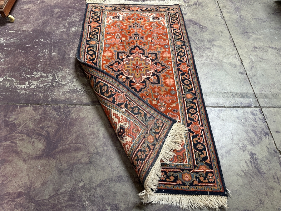 Hand Knotted Wool Persian Area Rug 34 X 66 [Photo 5]