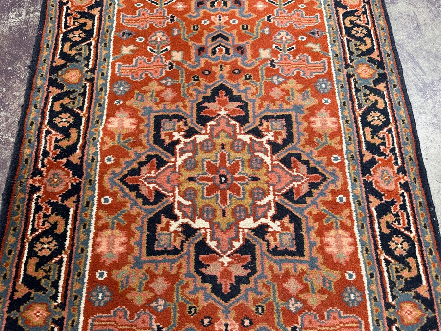 Hand Knotted Wool Persian Area Rug 34 X 66 [Photo 4]