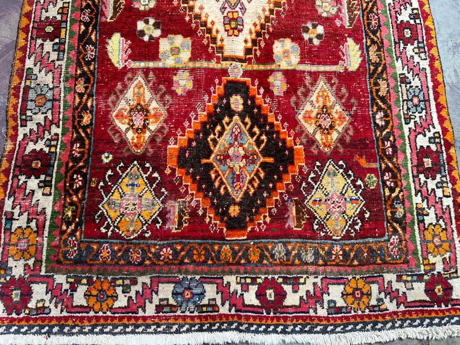 Hand Knotted Wool Persian Area Rug 52 X 91 [Photo 2]