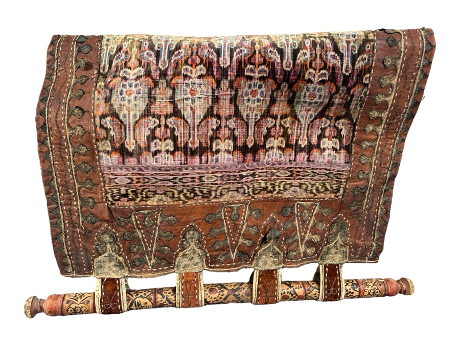 Vintage Camel Saddle 38'W X 53'L [Photo 1]