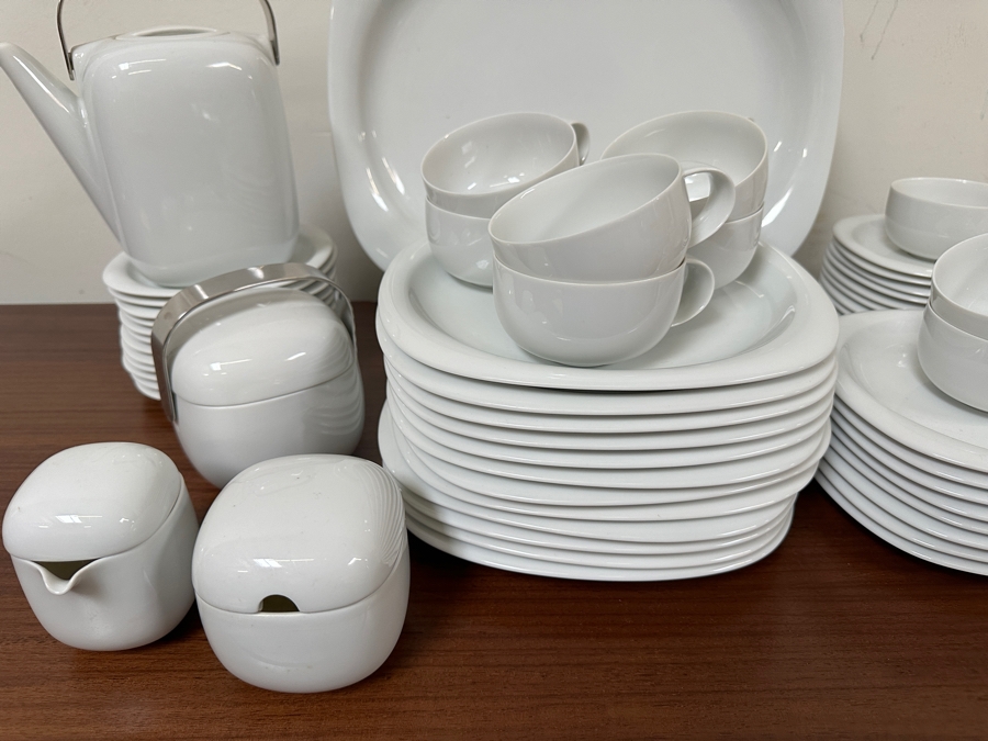 Vintage Rosenthal Studio-Line Porcelain Suomi White China Service Designed In Finland By Timo Sarpaneva - See Photos [Photo 3]