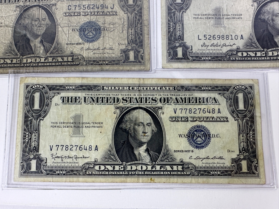 (16) Vintage United States $2 Dollar Bills And (9) Vintage United States $1 Dollar Bills [Photo 15]
