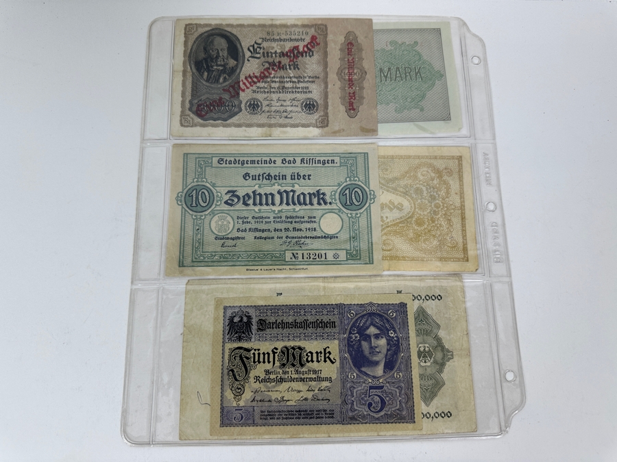 Album Of U.S. & World Currency With 107 Different Notes [Photo 8]