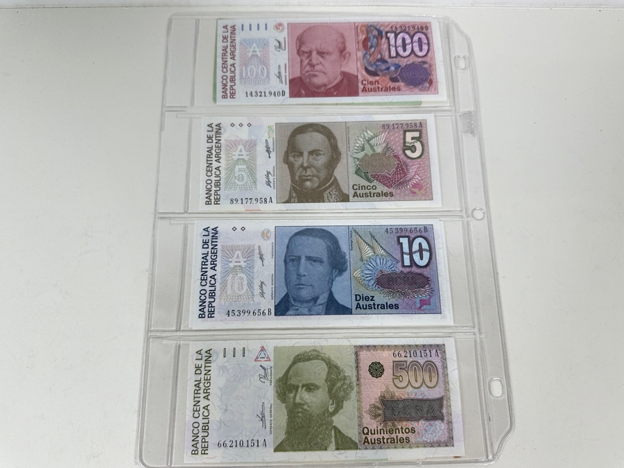 Album Of U.S. & World Currency With 107 Different Notes [Photo 12]