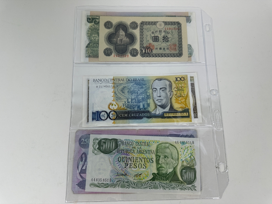 Album Of U.S. & World Currency With 107 Different Notes [Photo 14]