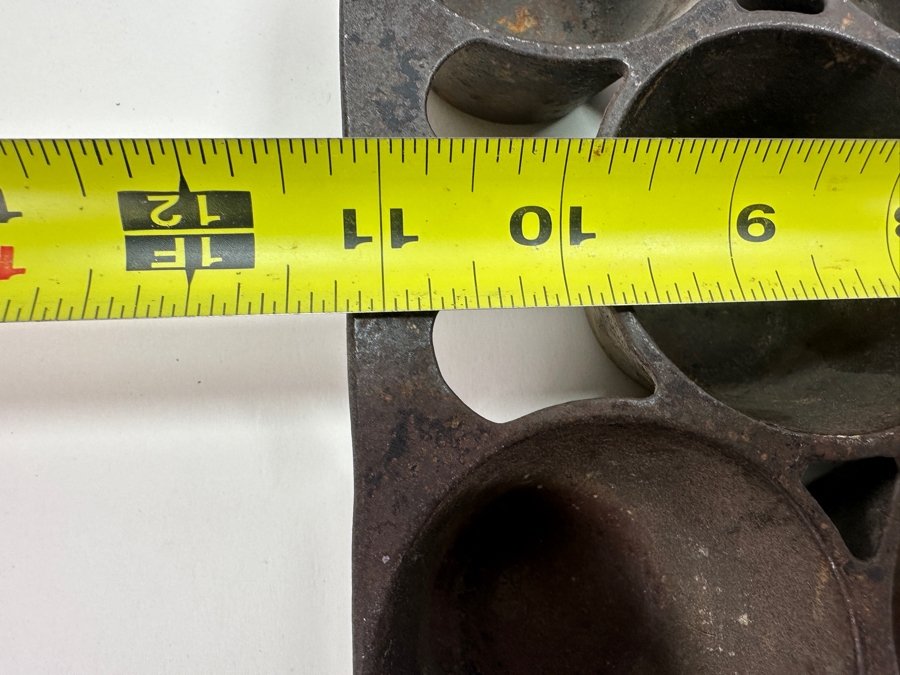 Antique Griswold Erie, PA No. 10 948 Cast Iron Muffin Popover Pan 11W X 7.5D X 1.5H [Photo 10]