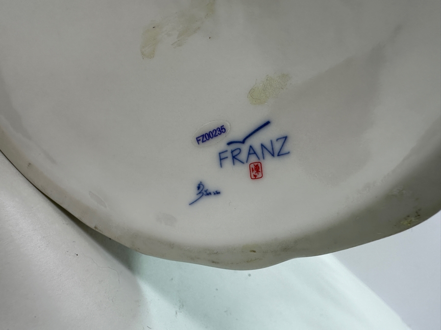 Franz Collection Jungle Beauties Safari Leopard Porcelain Vase (Top Of One Of The Tree Branches Has Been Repaired - See Photos) 14H Retails $1,180 [Photo 11]