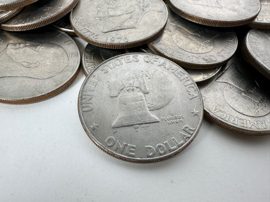 Jar Of 100 Eisenhower Silver Coins [Photo 4]