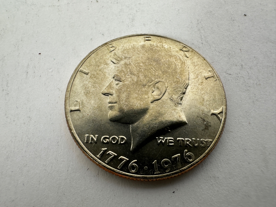 Jar Of Bicentennial Dollar, Halves & Quarters (6 Dollars, 26 Halves & 124 Quarters) [Photo 8]