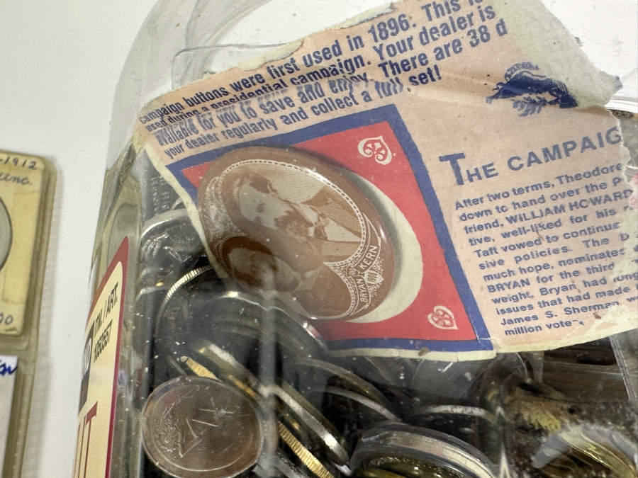 Container Filled With 14 Pounds Plus Of Tokens, Medals & Exonumia [Photo 10]