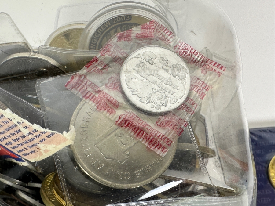 Container Filled With 14 Pounds Plus Of Tokens, Medals & Exonumia [Photo 11]