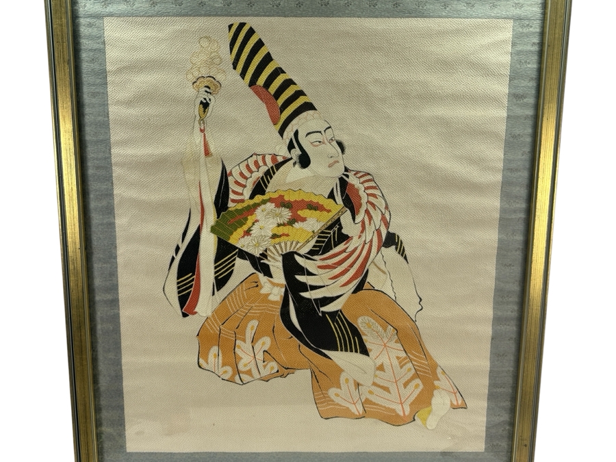 Vintage Japanese Silk Scroll Painting 22 X 26 Framed 28.5 X 43