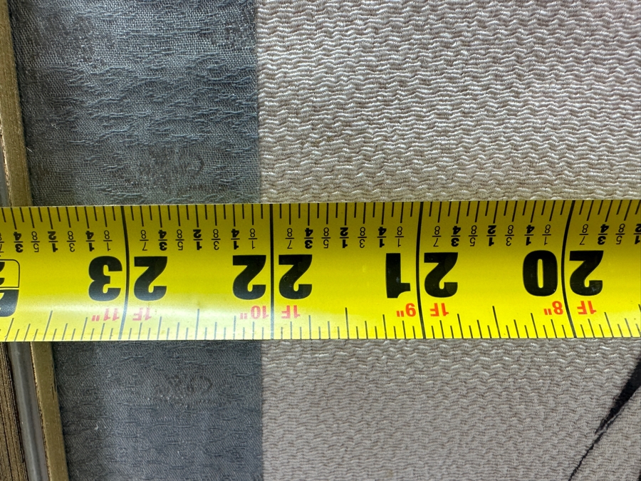 Vintage Japanese Silk Scroll Painting 22 X 26 Framed 28.5 X 43 [Photo 11]