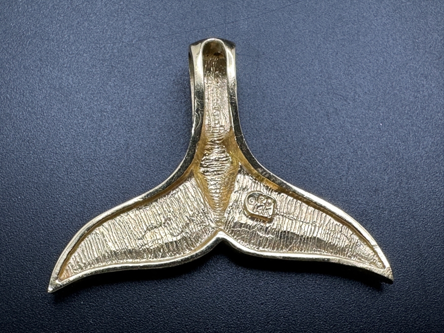 14k Gold Opal Whale Tail Pendant 12.6g [Photo 4]