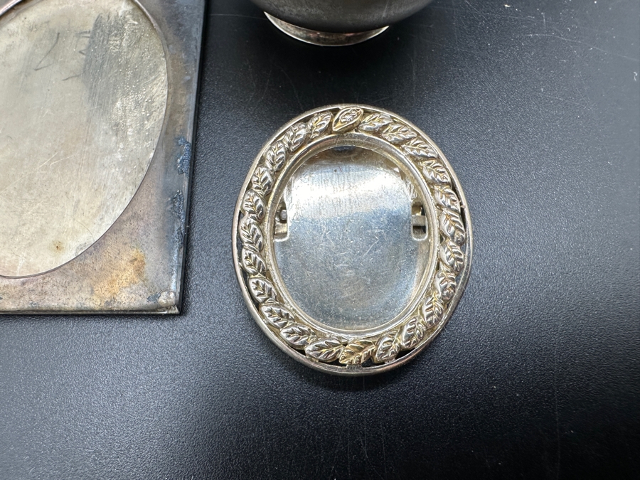 Sterling Silver Lot Featuring Two Small Picture Frames And One Lidded Sterling Box 55.7g [Photo 3]