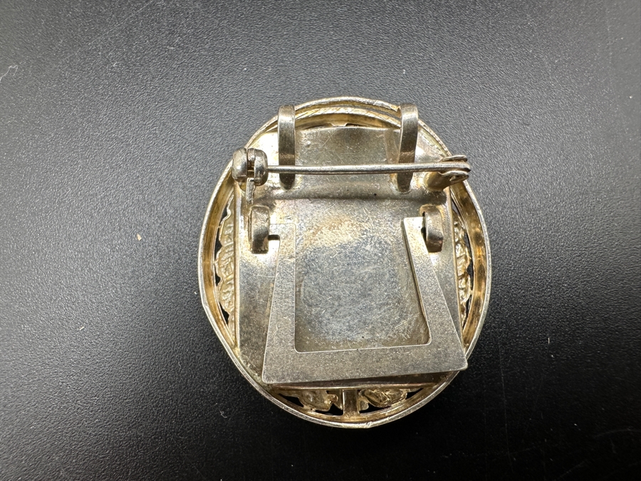 Sterling Silver Lot Featuring Two Small Picture Frames And One Lidded Sterling Box 55.7g [Photo 4]