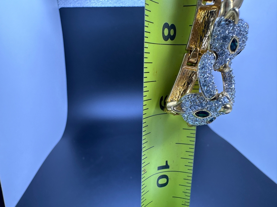 18' Gold Tone Link Necklace With Pair Of Cats Holding A Ring [Photo 5]