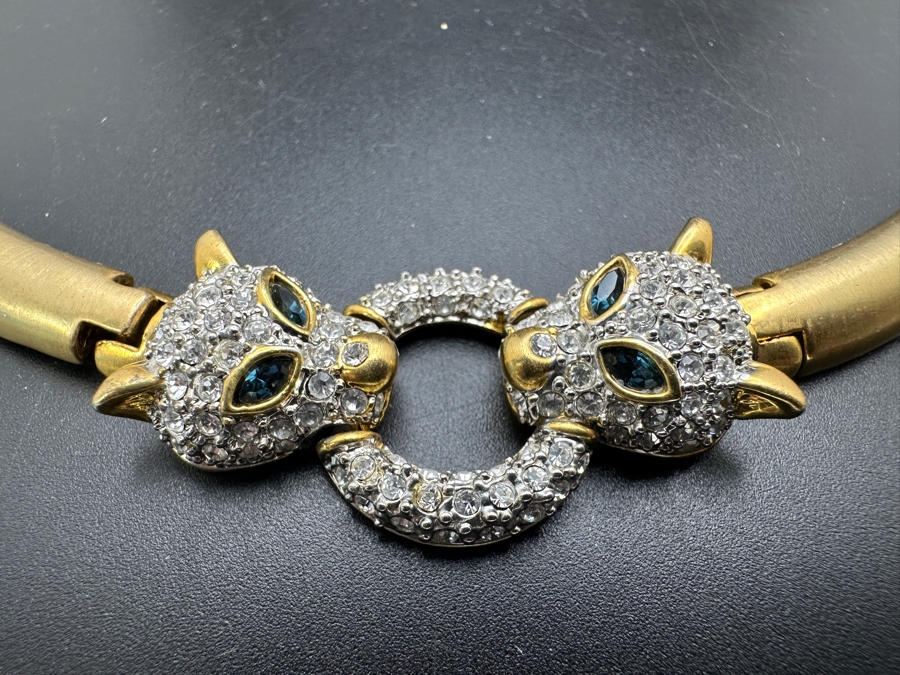 18' Gold Tone Link Necklace With Pair Of Cats Holding A Ring [Photo 3]