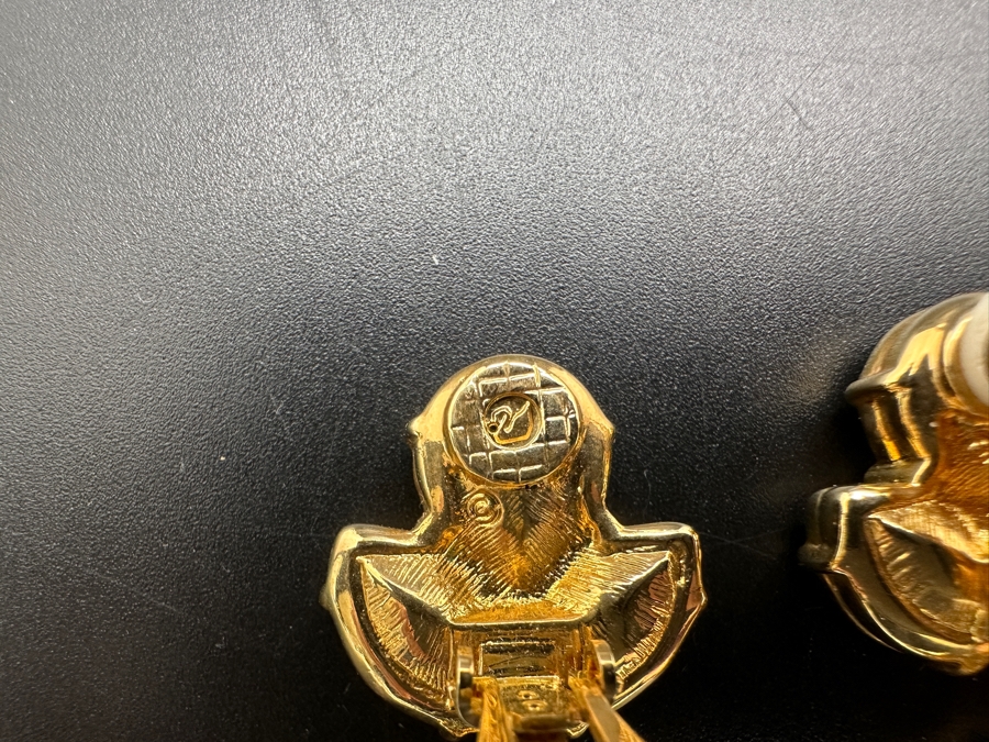 Swarovski Crystal Clip-On Earrings [Photo 6]