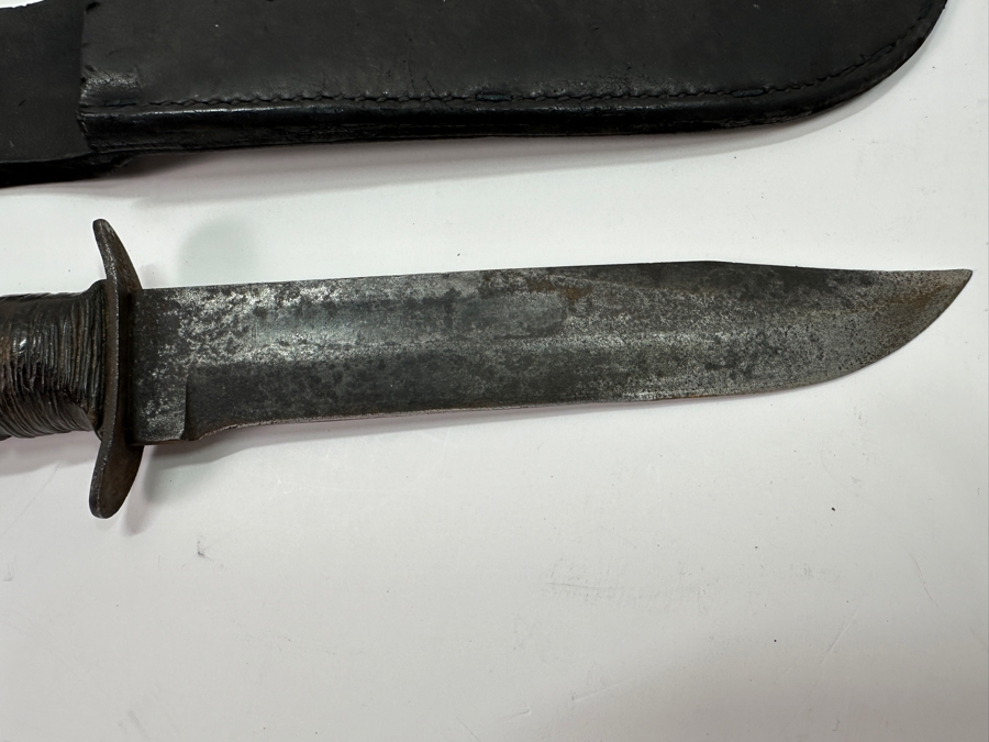 Vintage U.S. Military Fighting Knife With Sheath [Photo 4]