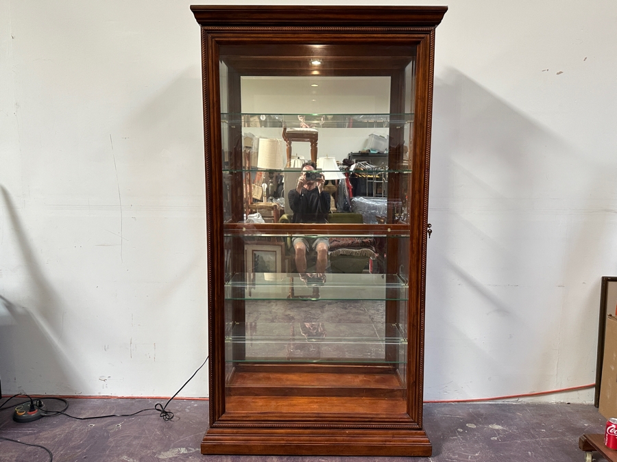 Pulaski Two Way Sliding Door Curio Cabinet 21015 with Rope-Twist Embossing and Beveled Glass 42W x 16D x 80H [Photo 2]