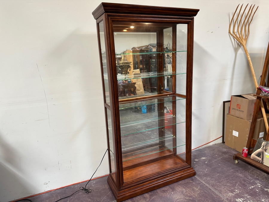 Pulaski Two Way Sliding Door Curio Cabinet 21015 with Rope-Twist Embossing and Beveled Glass 42W x 16D x 80H [Photo 4]