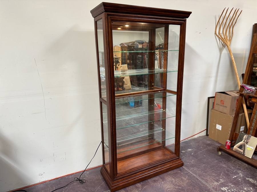 Pulaski Two Way Sliding Door Curio Cabinet 21015 with Rope-Twist Embossing and Beveled Glass 42W x 16D x 80H [Photo 3]