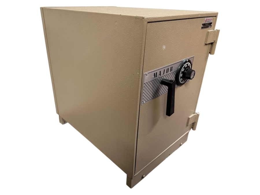Major Western Safe and Vault Company Floor Safe with Dial Combination 17W x 24D x 24H [Photo 1]