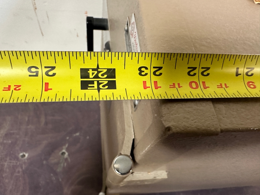 Major Western Safe and Vault Company Floor Safe with Dial Combination 17W x 24D x 24H [Photo 12]