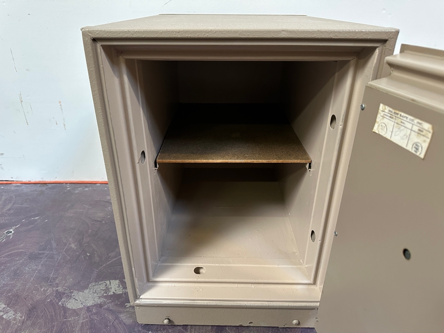 Major Western Safe and Vault Company Floor Safe with Dial Combination 17W x 24D x 24H [Photo 4]