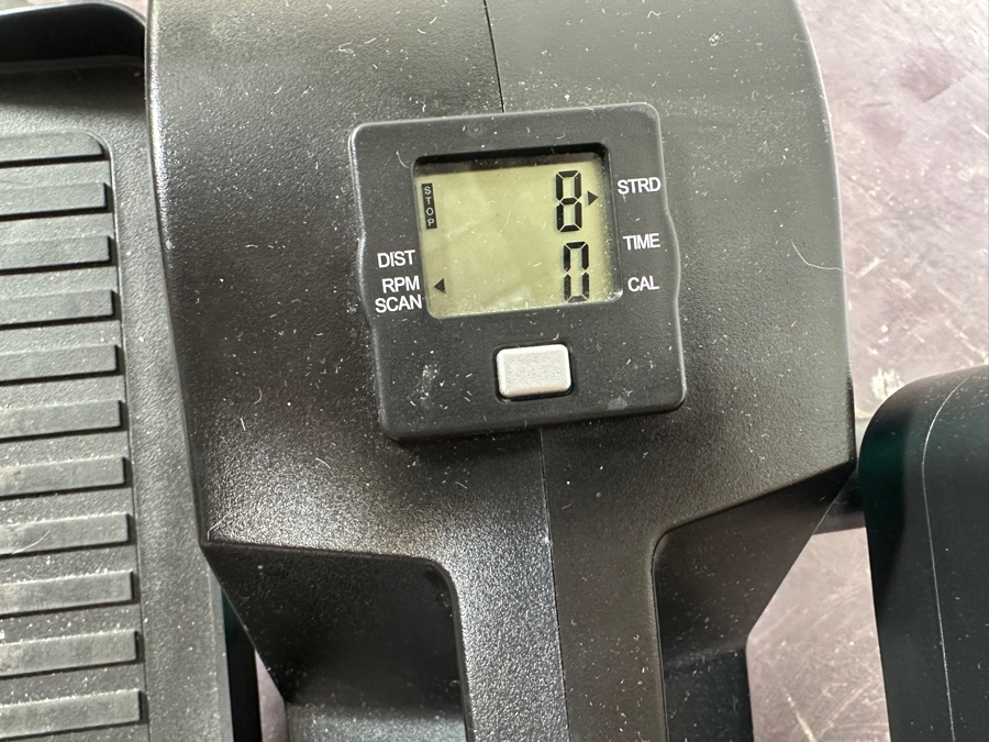 Cubii Move Under Desk Elliptical Bike Pedal Exerciser Portable Seated Elliptical Machine With Adjustable Workout Levels [Photo 4]