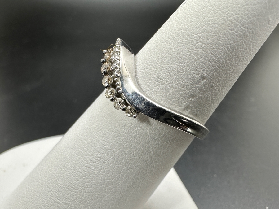 Sterling Silver Ring With White & Cognac Diamonds (Est. .20cttw) Size 7 2.5g Retails $400 [Photo 5]