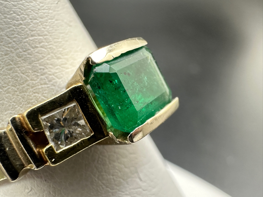 14k Gold Natural Emerald 7.35mm X 5.25mm (Est. 1ct) Set With (2) .09 Princess Cut Diamonds (Est. .18cttw) Size 7 6g Retails $4,800 [Photo 6]