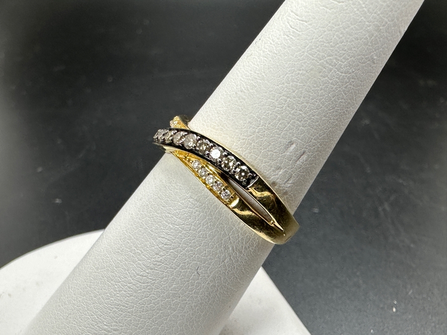 14k Gold Le Vian Diamond Ring Set With (12) 1.5mm Round Diamonds (Est. .18cttw) And (10) .1mm Round Diamonds (Est. .05cttw) ~1/4cttw Size 7 3.2g Retails $1,600 [Photo 5]