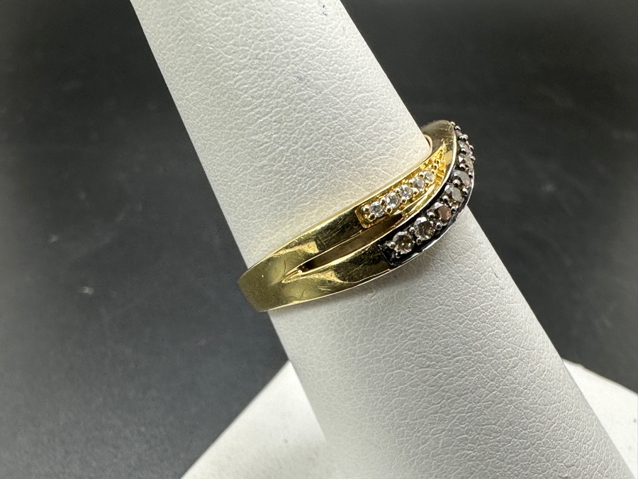 14k Gold Le Vian Diamond Ring Set With (12) 1.5mm Round Diamonds (Est. .18cttw) And (10) .1mm Round Diamonds (Est. .05cttw) ~1/4cttw Size 7 3.2g Retails $1,600 [Photo 4]