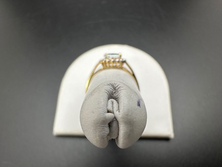 14k Gold 8 X 6mm Aquamarine Ring Set With (20) 1mm Diamonds (Est. .10cttw) Size 7.5 1.8g Retails $800 [Photo 8]