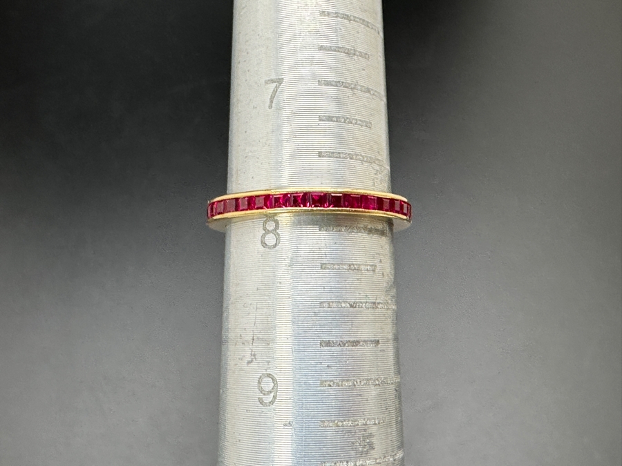 14k Gold Synthetic Ruby Eternity Band Ring Size 7.75 2.2g Retails $800 [Photo 5]