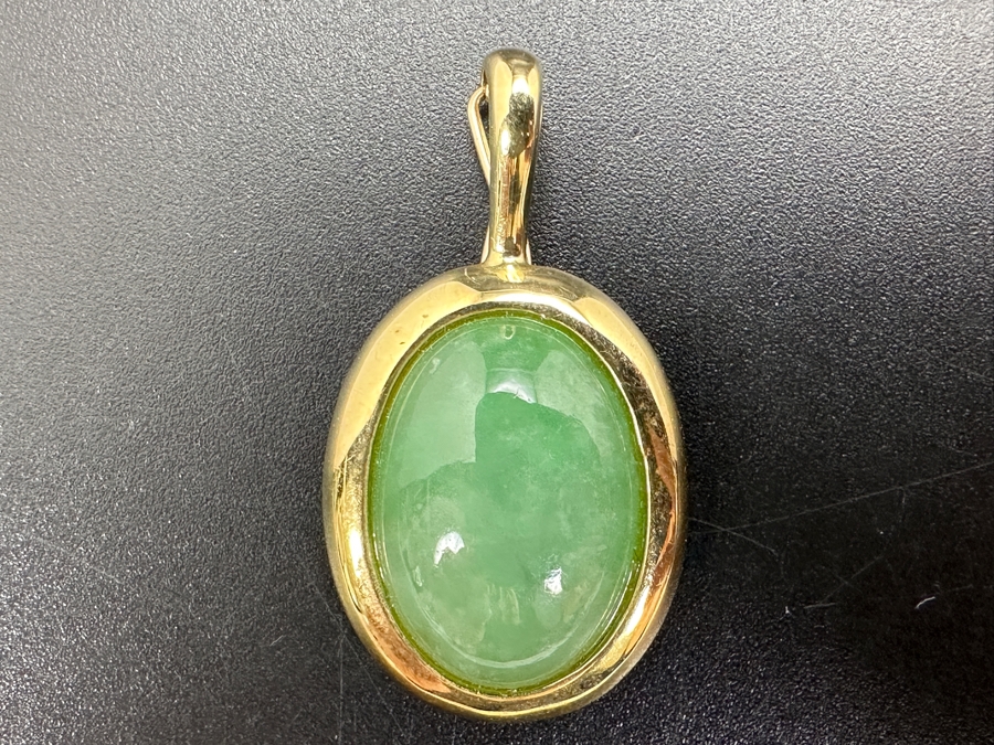 14k Gold Jadeite Pendant 4.2g Retails $500 [Photo 2]