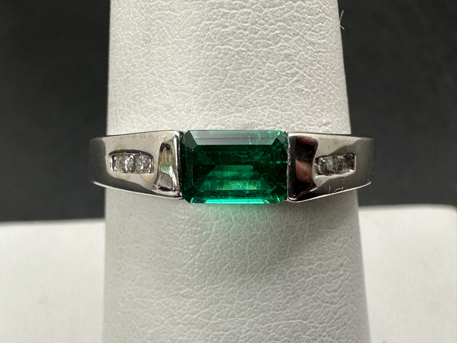 10k Gold Hydrothermal Synthetic Emerald Ring With (4) .01 Natural Diamonds (.04cttw) Size 8.25 2g Retails $500 [Photo 5]