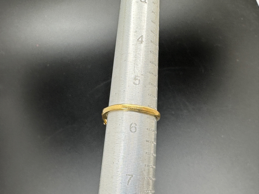 14k Gold Ring With Oval 5.8 X 3.8mm Natural Emerald Set With Diamonds: (6) 3 X 1.5 X 1mm Baguette Diamonds, (8) .02ct Diamonds & (6) .03ct Diamonds (Est. .60cttw) Size 5.75 4.0g Retails $2,200 [Photo 13]