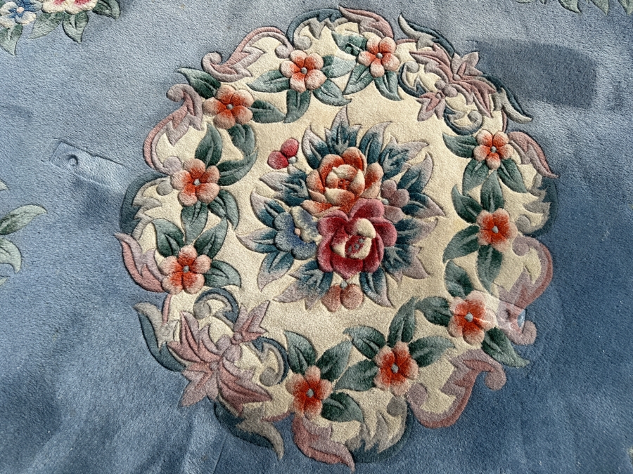 Round Chinese Wool Area Rug 89'R [Photo 3]