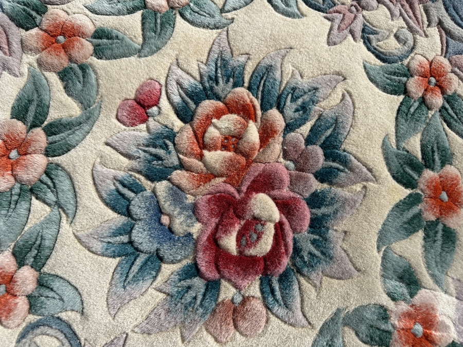 Round Chinese Wool Area Rug 89'R [Photo 4]