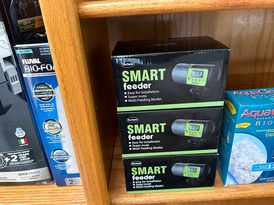 Huge Fish Aquarium Lot Includes Fluval Performance Canister Filter, (3) Smart Feeders And Various Chemicals [Photo 7]